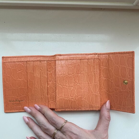 Salvatore Ferragamo Bifold Wallet – Vala Ribbon | Coral/Peach | Compact & Elegan - Picture 7 of 8